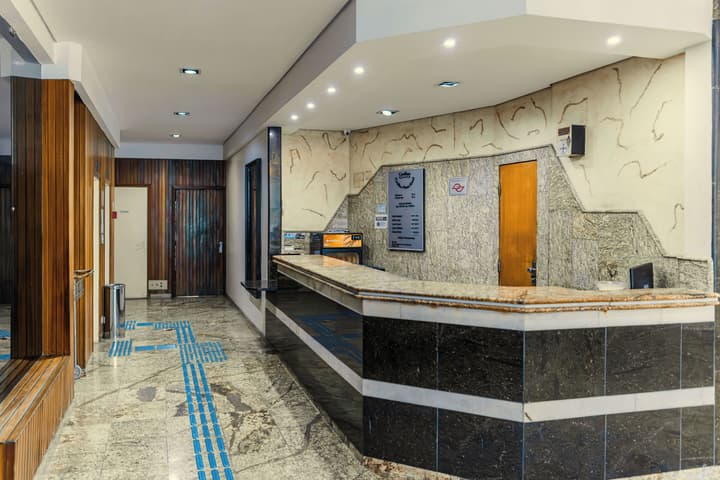 Carillon Plaza Hotel