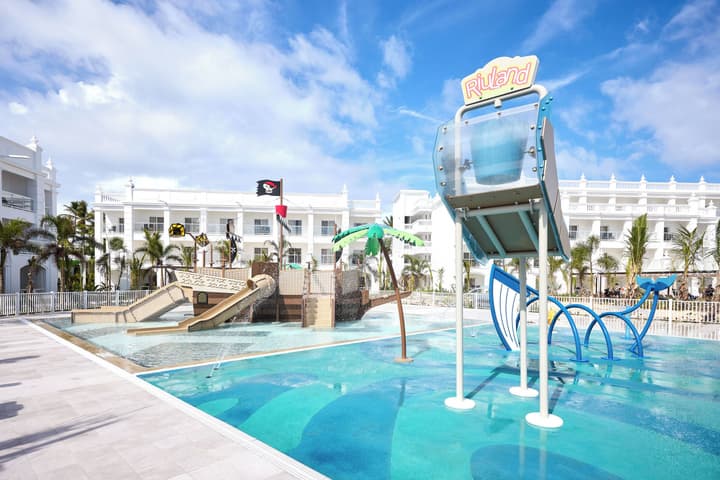 Hotel Riu Palace Bavaro - All Inclusive