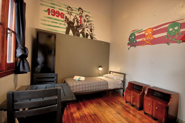 Play Hostel Soho