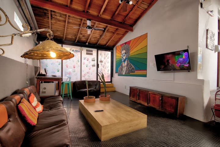 Play Hostel Soho