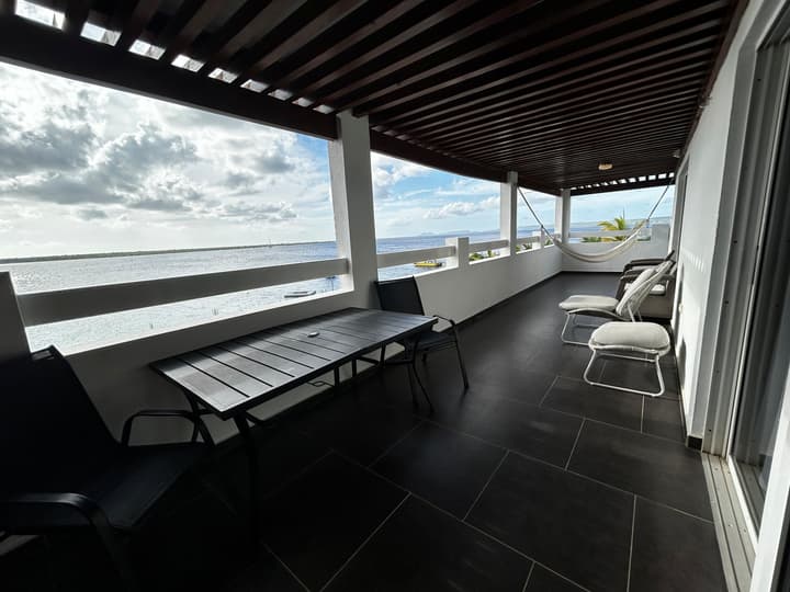 Eden Beach Resort