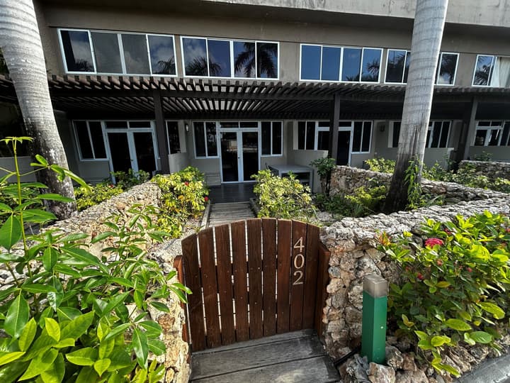 Eden Beach Resort