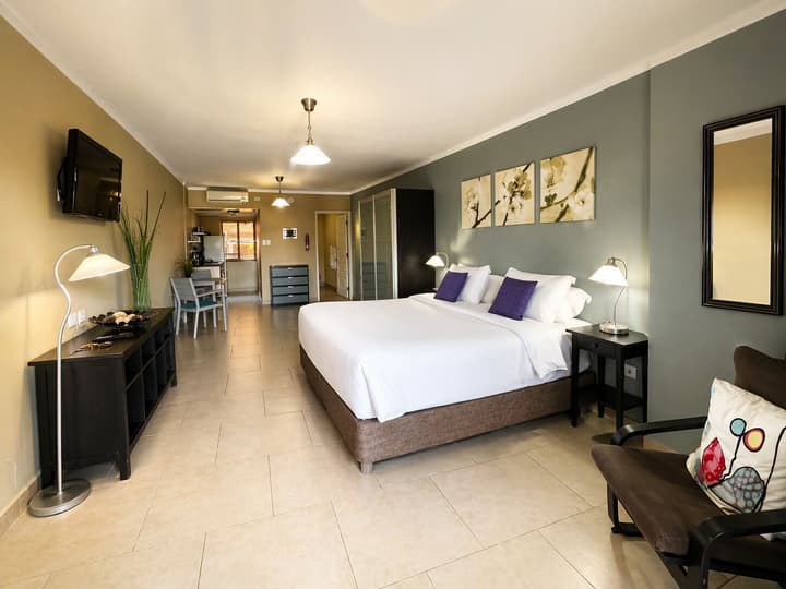 Eden Beach Resort