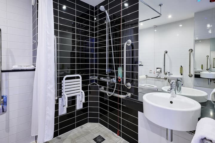 Holiday Inn Express Manchester City Centre Arena by IHG