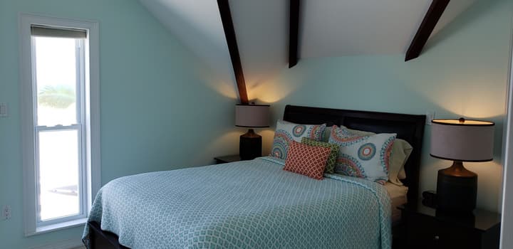 Cayman Luxury Rentals at Ocean Paradise