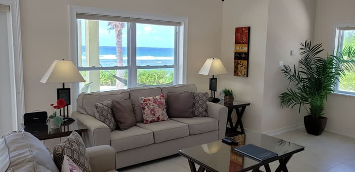 Cayman Luxury Rentals at Ocean Paradise