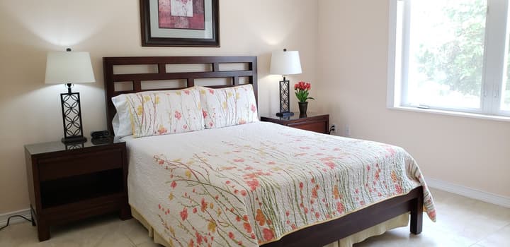Cayman Luxury Rentals at Ocean Paradise