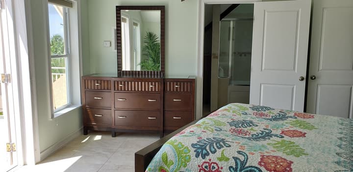 Cayman Luxury Rentals at Ocean Paradise