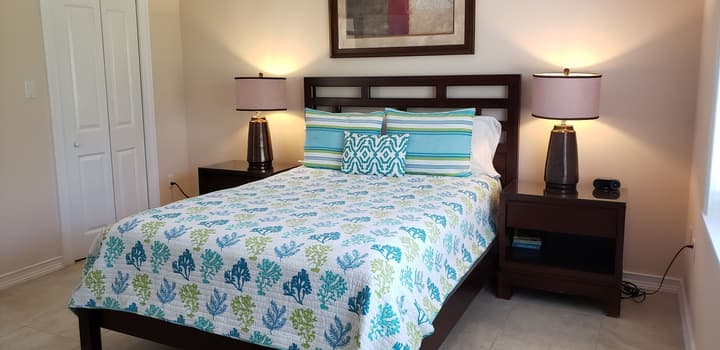 Cayman Luxury Rentals at Ocean Paradise