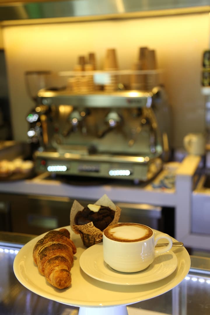 Centro Al Manhal by Rotana
