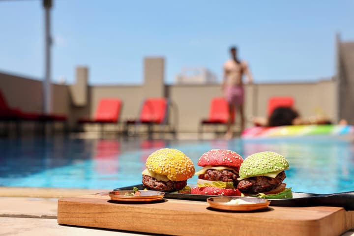 Centro Al Manhal by Rotana