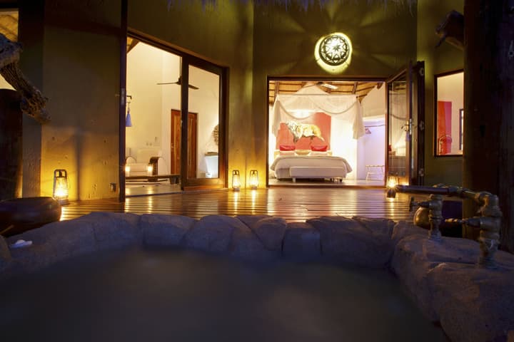 Pondoro Game Lodge  - Open to Kruger Park