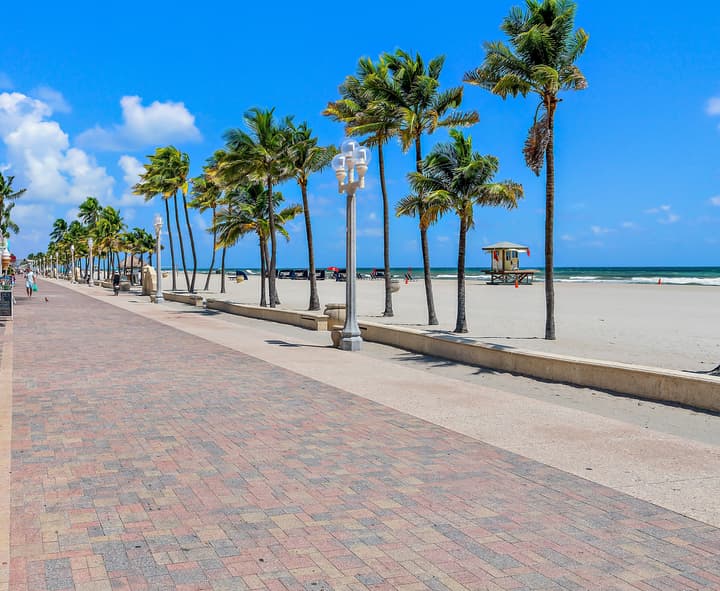 Hollywood Beachside Boutique Suites