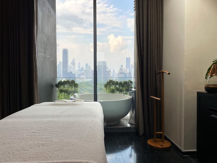 SO/ Bangkok