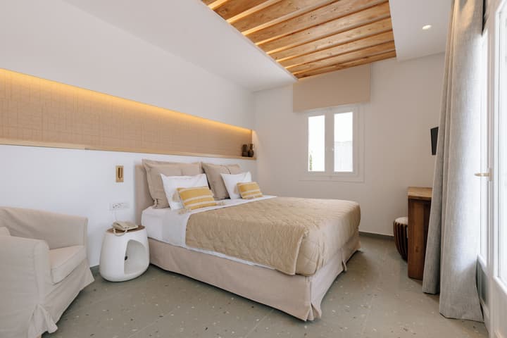 Pnoi Hotel