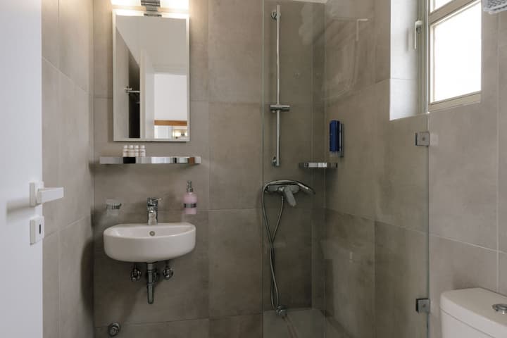 Pnoi Hotel