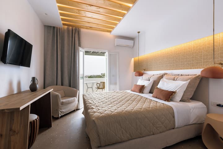 Pnoi Hotel