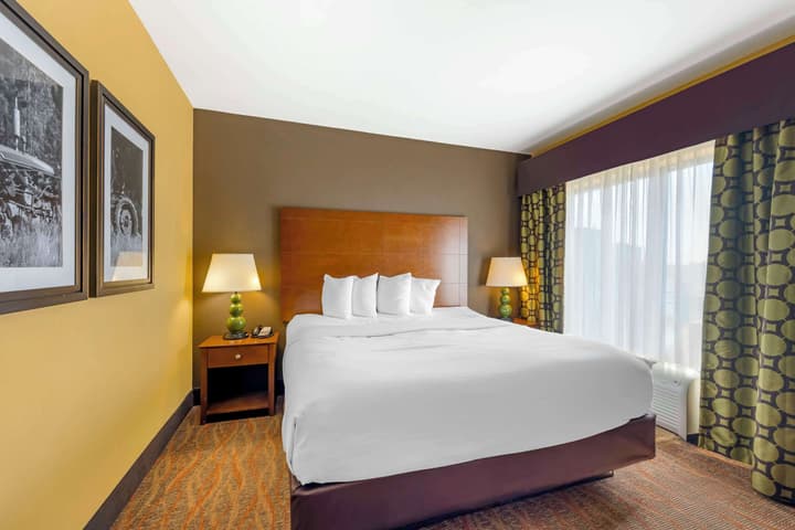 Best Western Plus Tupelo Inn & Suites