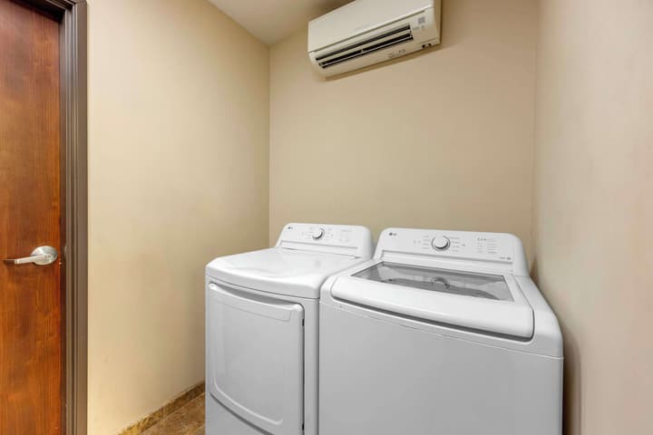 Best Western Plus Tupelo Inn & Suites