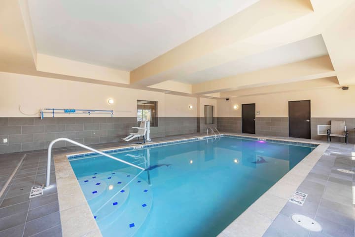 Best Western Plus Tupelo Inn & Suites