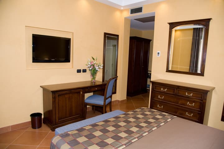 Artemis Hotel