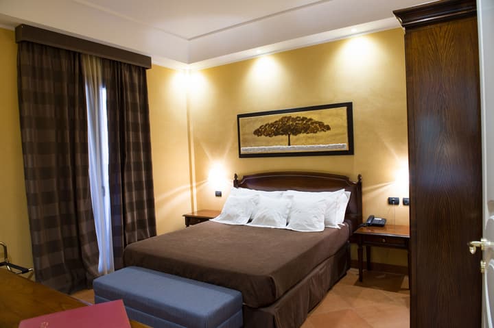 Artemis Hotel