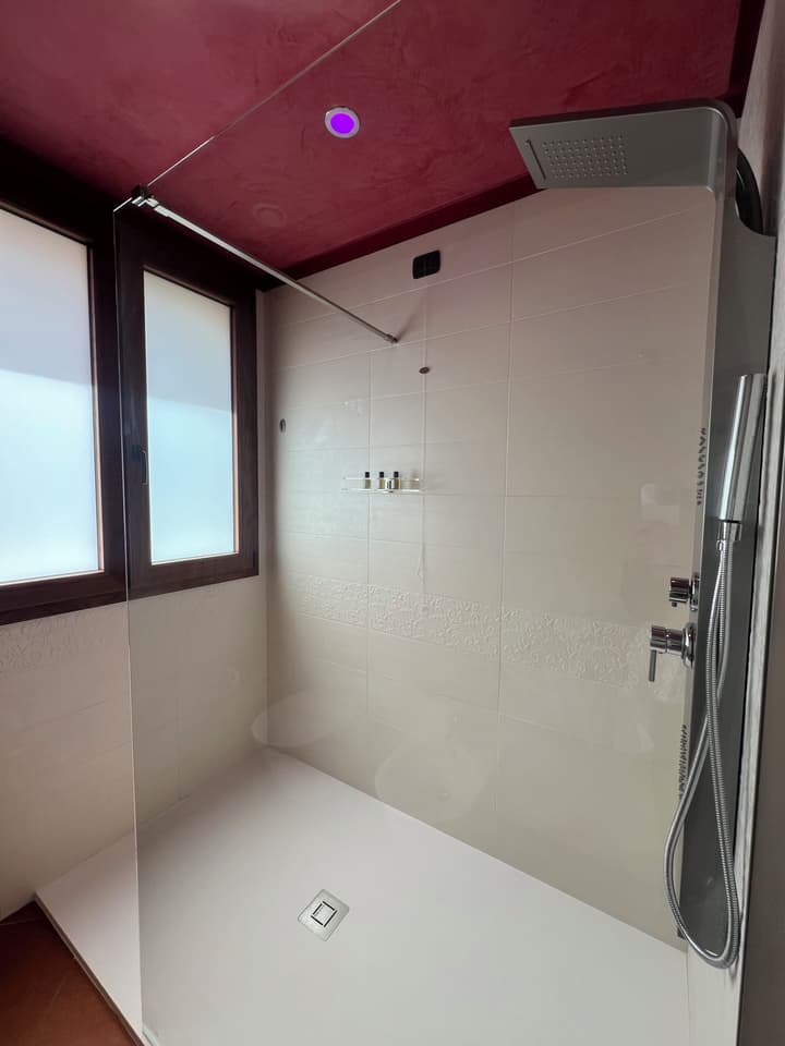 Artemis Hotel