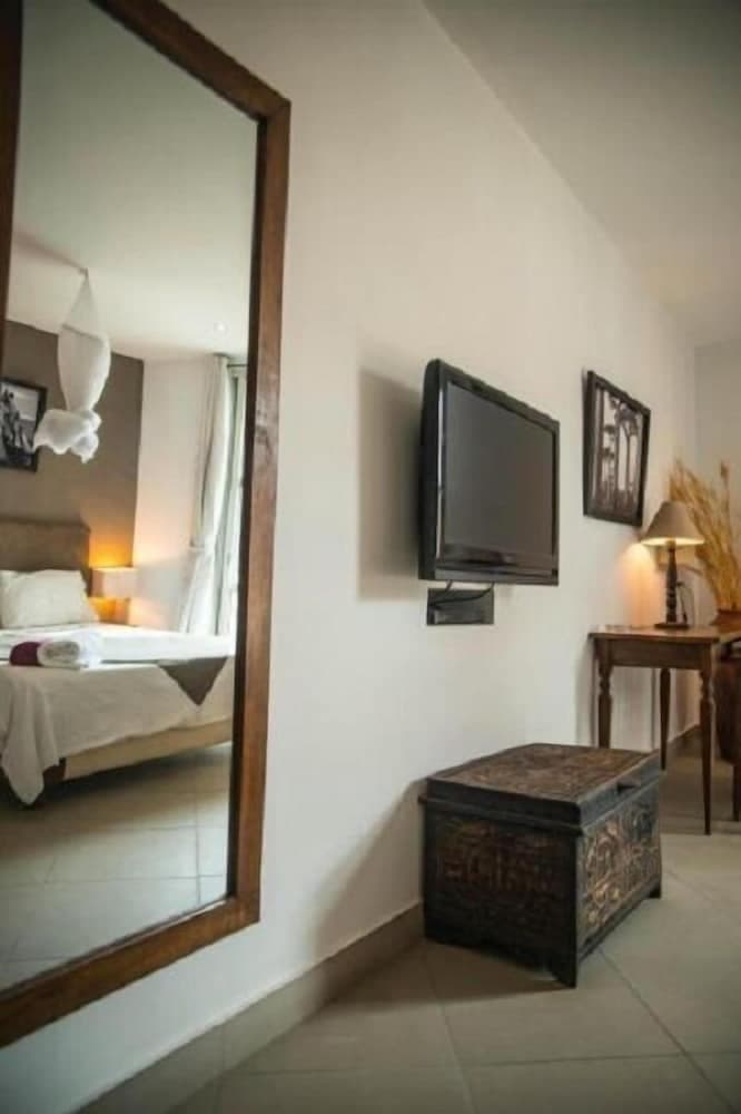 Hôtel La Ribaudiere