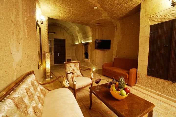 Roma Cave Suite Hotel