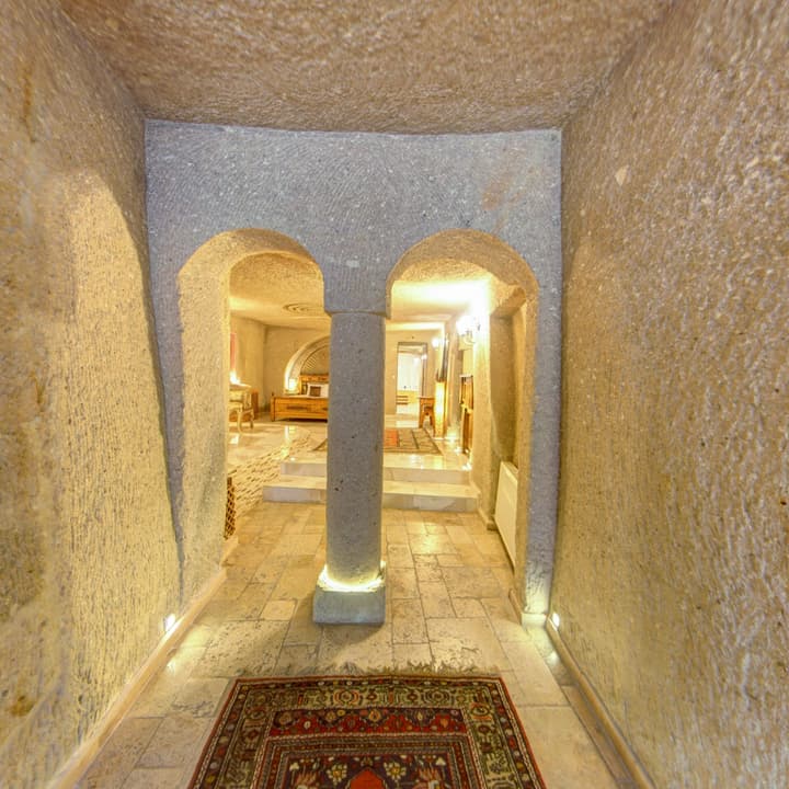 Roma Cave Suite Hotel