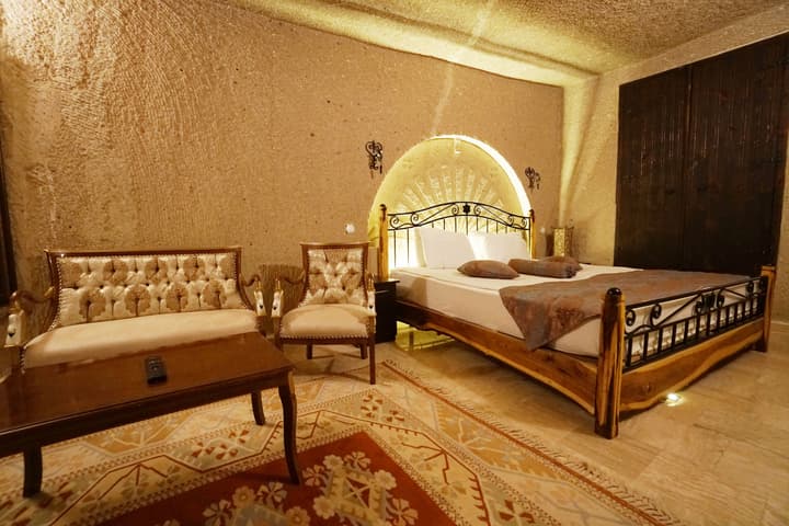 Roma Cave Suite Hotel