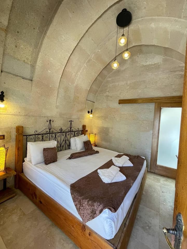 Roma Cave Suite Hotel