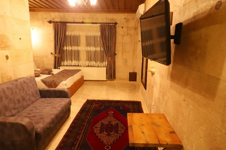 Roma Cave Suite Hotel