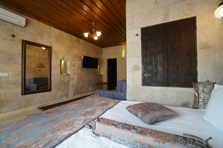 Roma Cave Suite Hotel