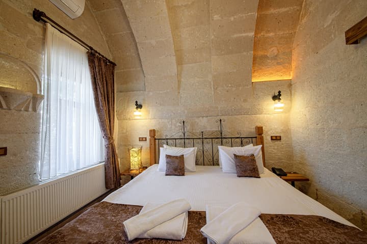 Roma Cave Suite Hotel