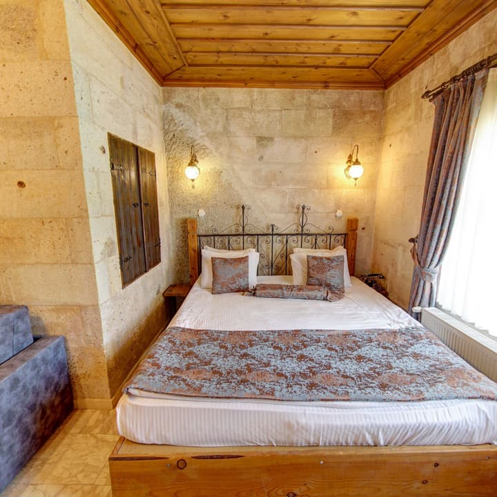 Roma Cave Suite Hotel