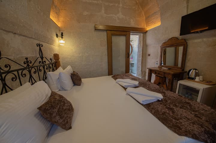 Roma Cave Suite Hotel