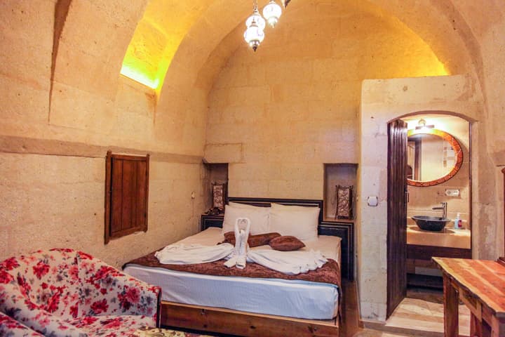 Roma Cave Suite Hotel