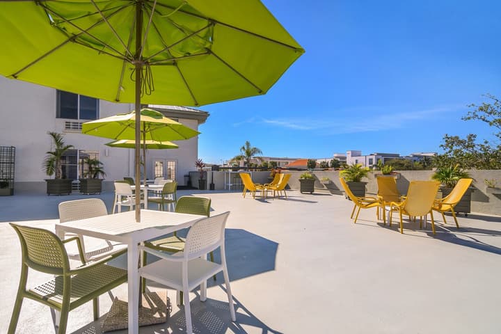 Naples Park Central Hotel