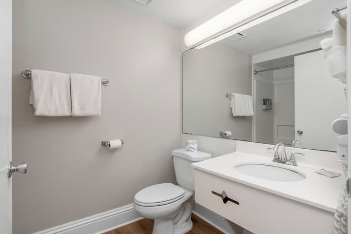 Naples Park Central Hotel