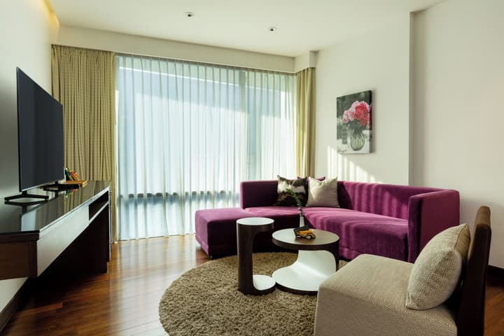 LiT BANGKOK Hotel