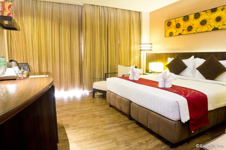 Ramada by Wyndham Manila Central