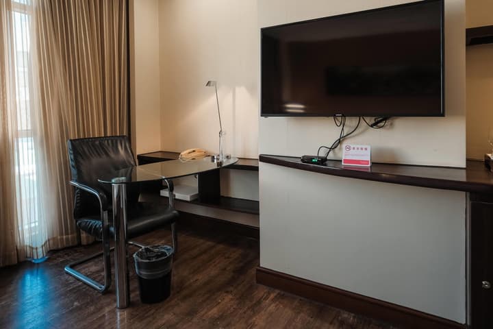 Ramada by Wyndham Manila Central