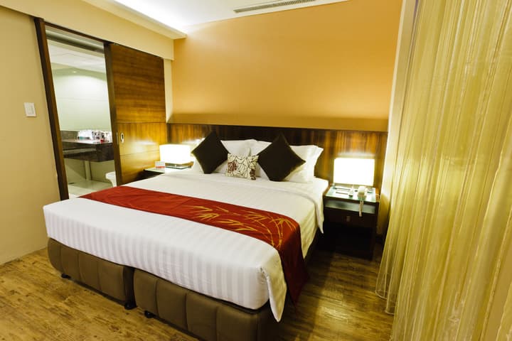 Ramada by Wyndham Manila Central