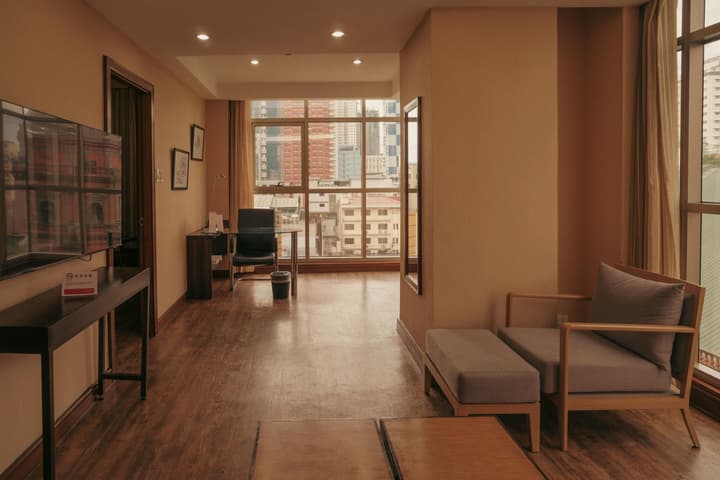 Ramada by Wyndham Manila Central