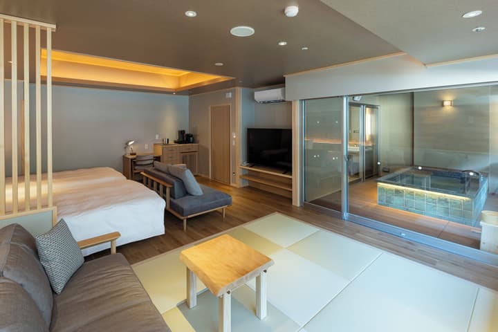 Hotel Okada
