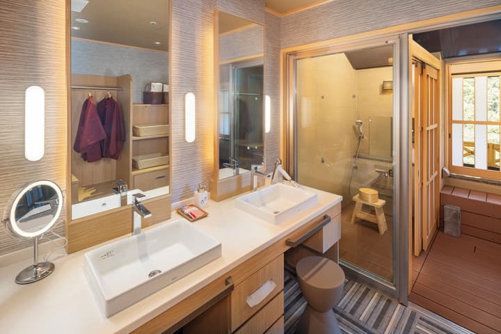 Hotel Okada