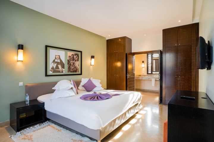 Al Maaden VillaHotel & Spa