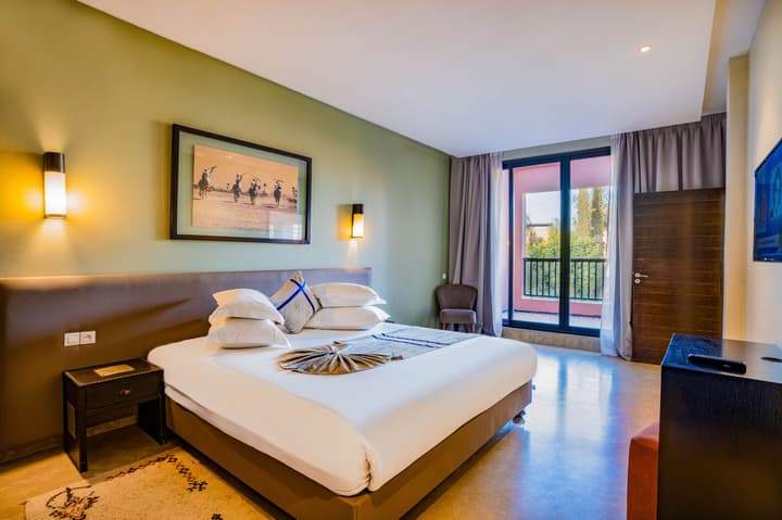 Al Maaden VillaHotel & Spa