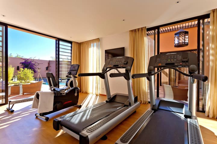Al Maaden VillaHotel & Spa
